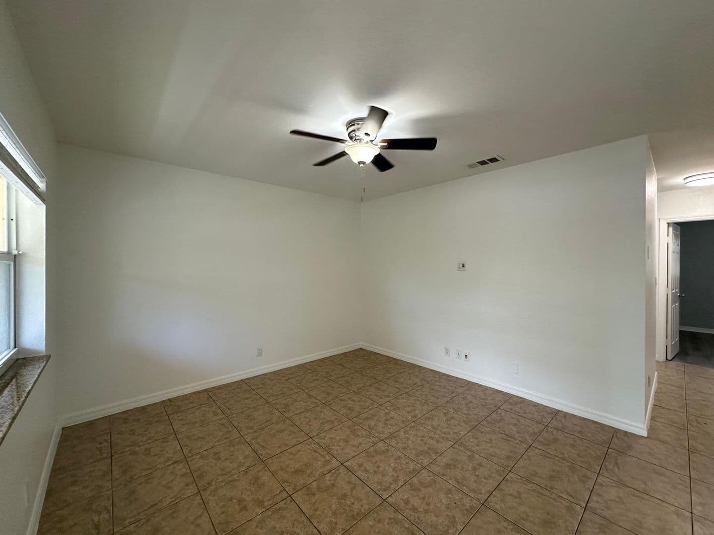 Wilton Manors Apartment: 2640 NE 8th Ave