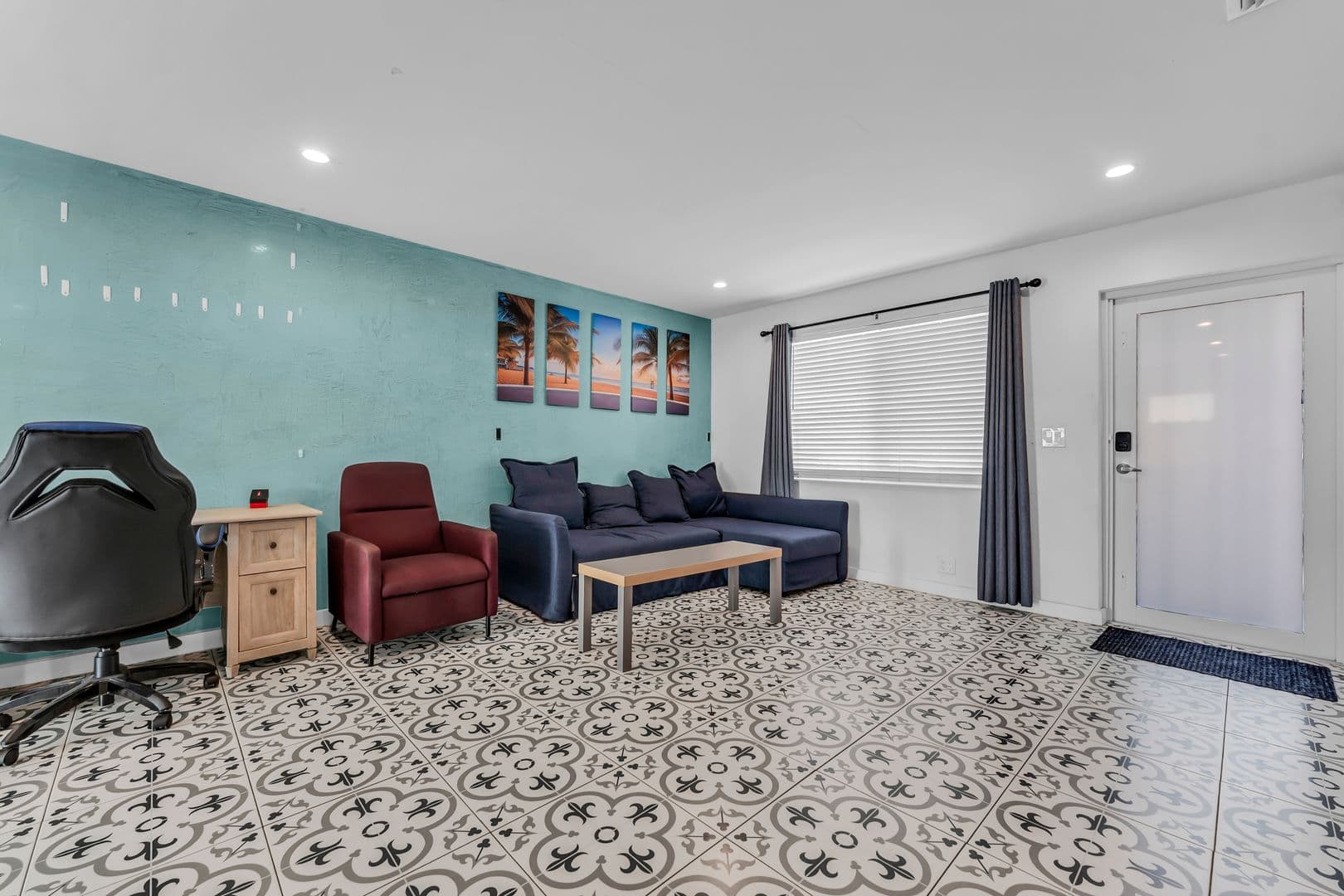 Oakland Park Apartment: 4008-4018 NW 5th Ave