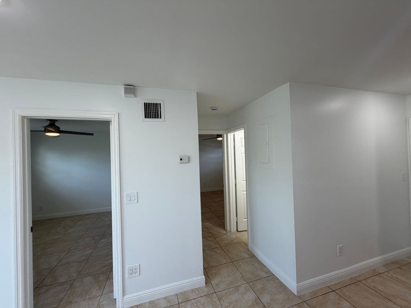 Davie Apartment: 5621, 5661 & 5841 SW 36th Court