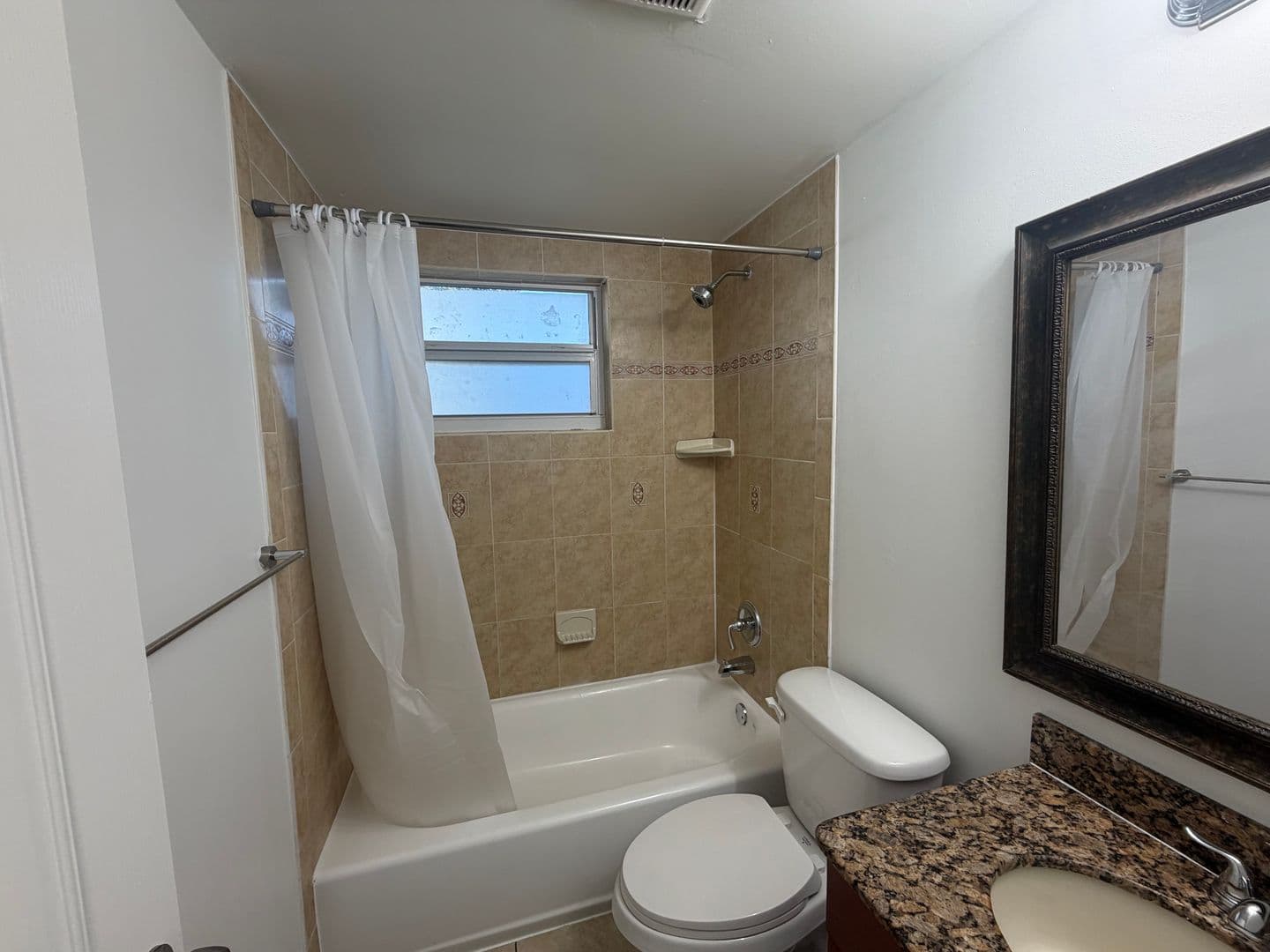 Davie Apartment: 5621, 5661 & 5841 SW 36th Court