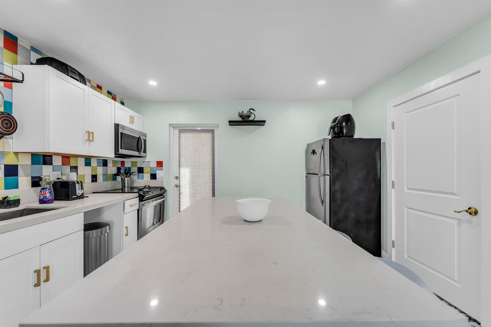 Oakland Park Apartment: 4008-4018 NW 5th Ave