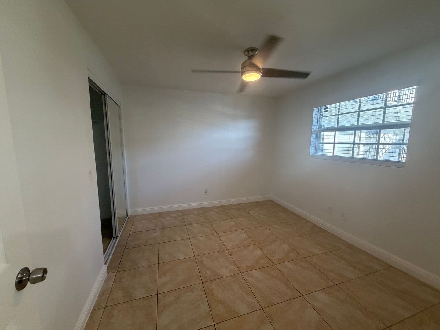 Davie Apartment: 5621, 5661 & 5841 SW 36th Court