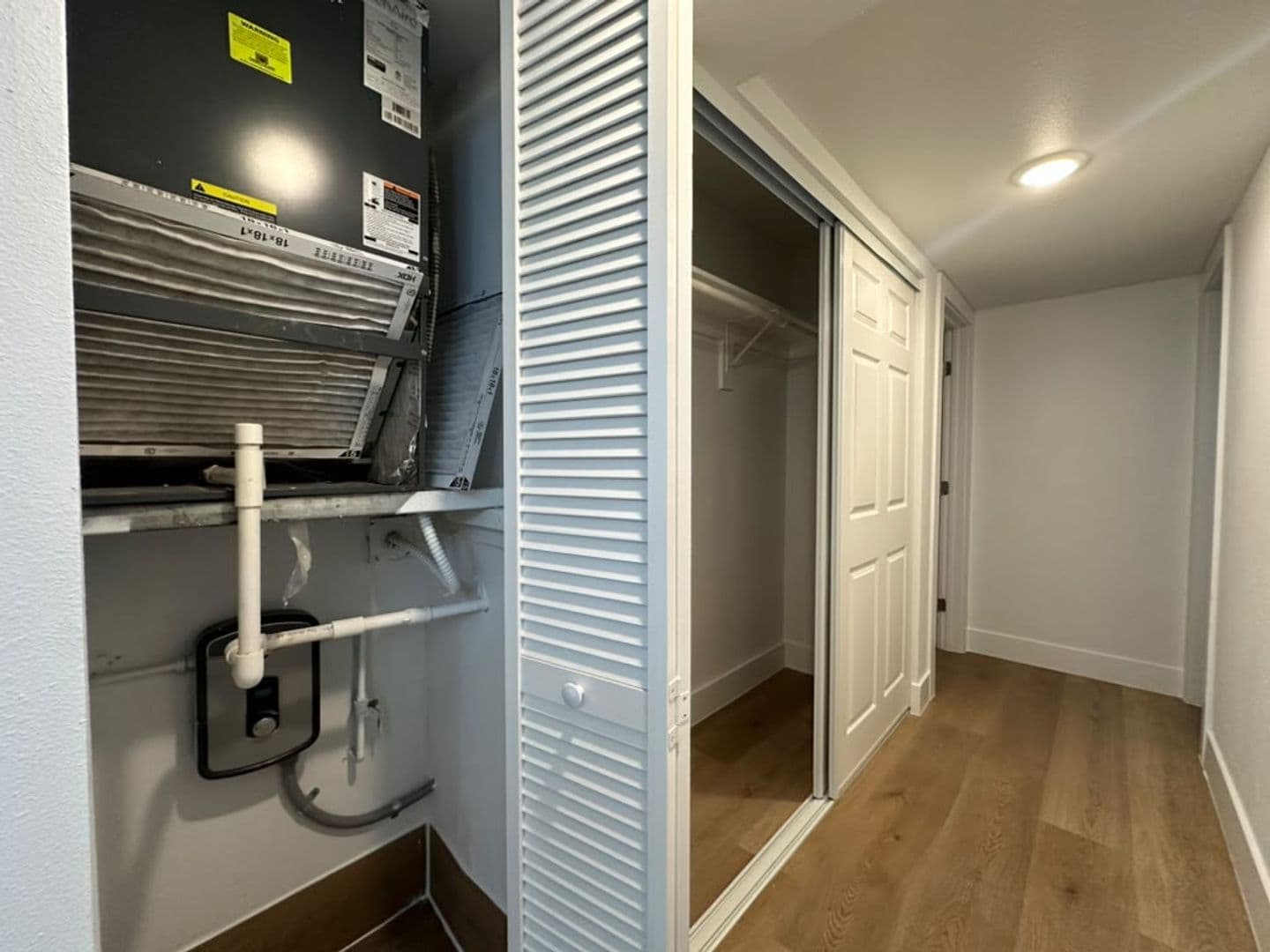Hollywood Apartment: 2500 Johnson Street