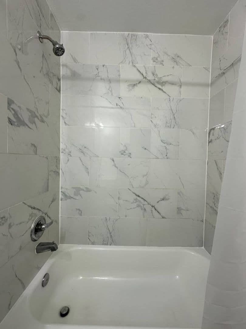 Oakland Park Apartment: 3616-3660 NE 11th Ave