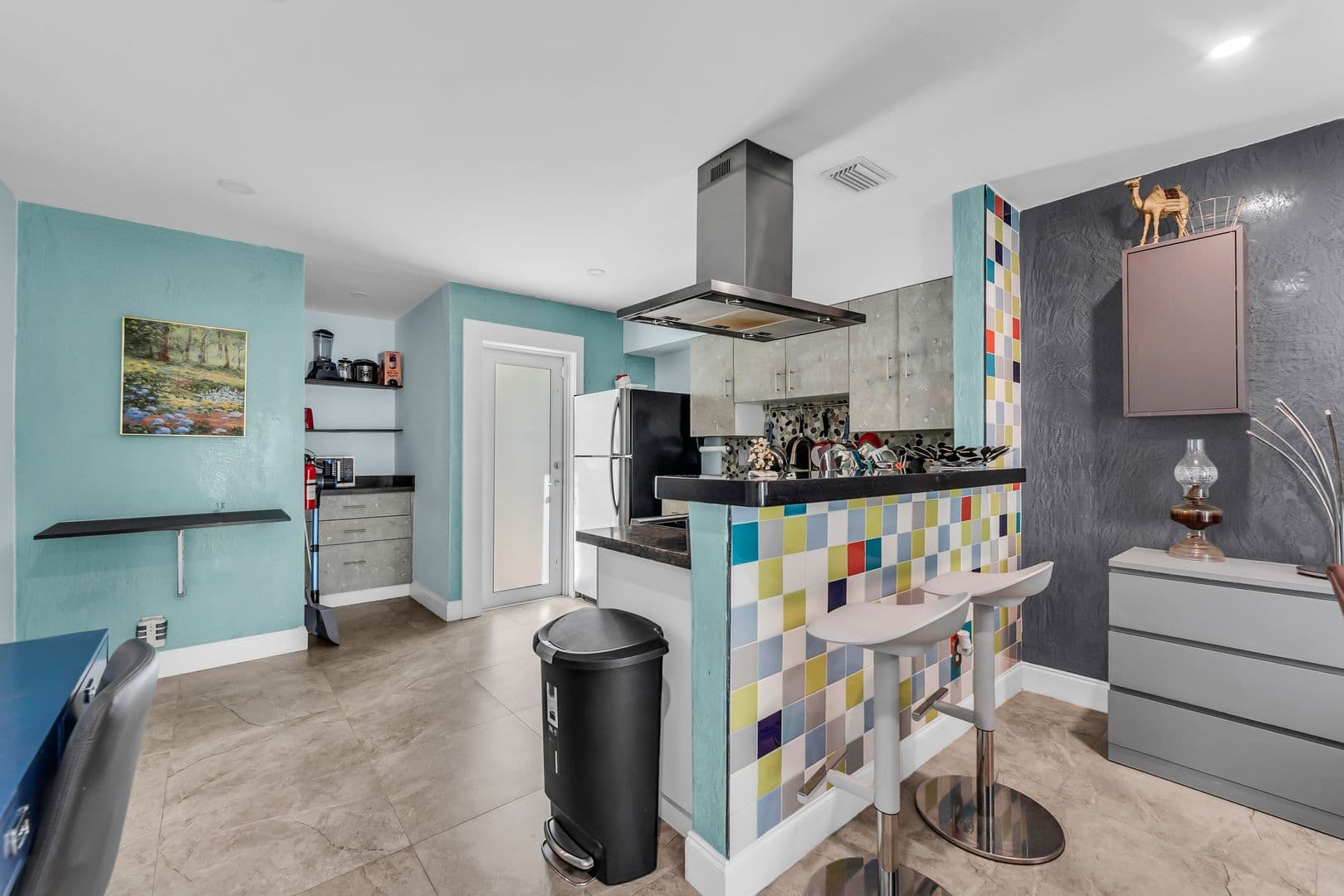 Oakland Park Apartment: 4008-4018 NW 5th Ave