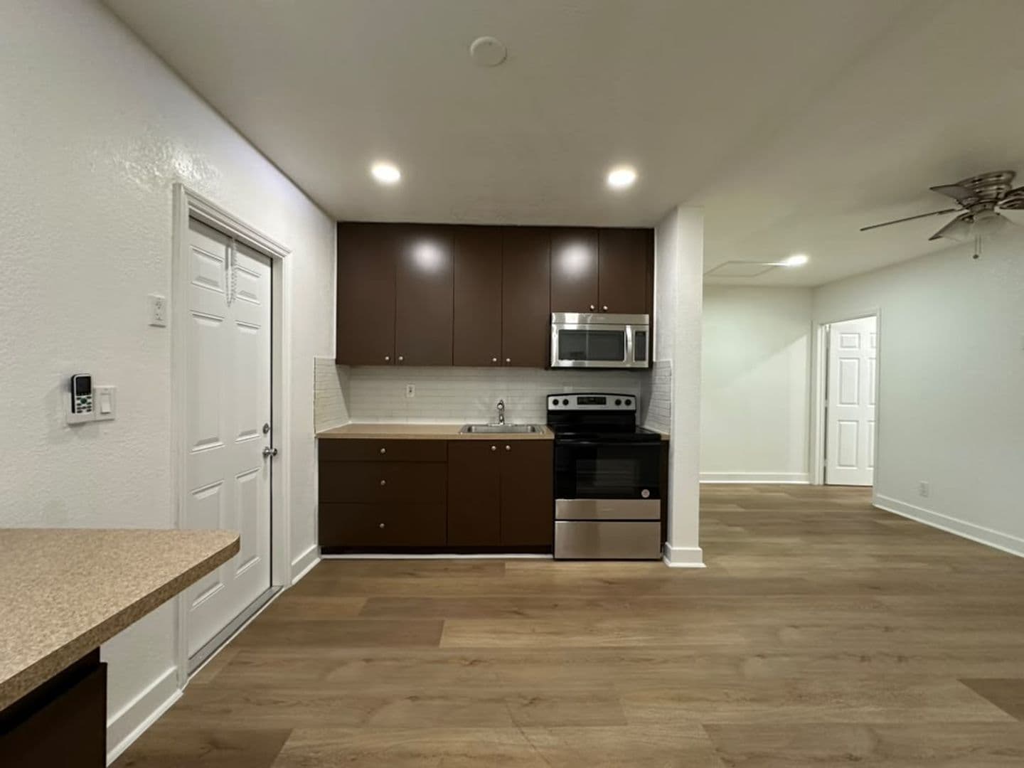 Hallandale Beach Apartment: 102-108 NW 1st Street (108 Premiere) | 112-128 NW 2nd Ave (128 Premiere)