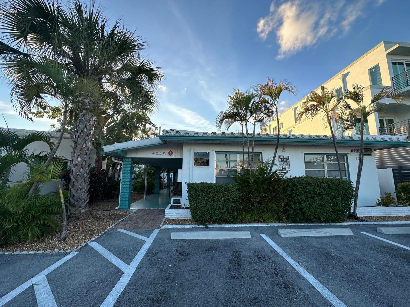 Lauderdale by the Sea Apartment: 4236 & 4238 Seagrape Drive | 4237 Bougainvilla Drive