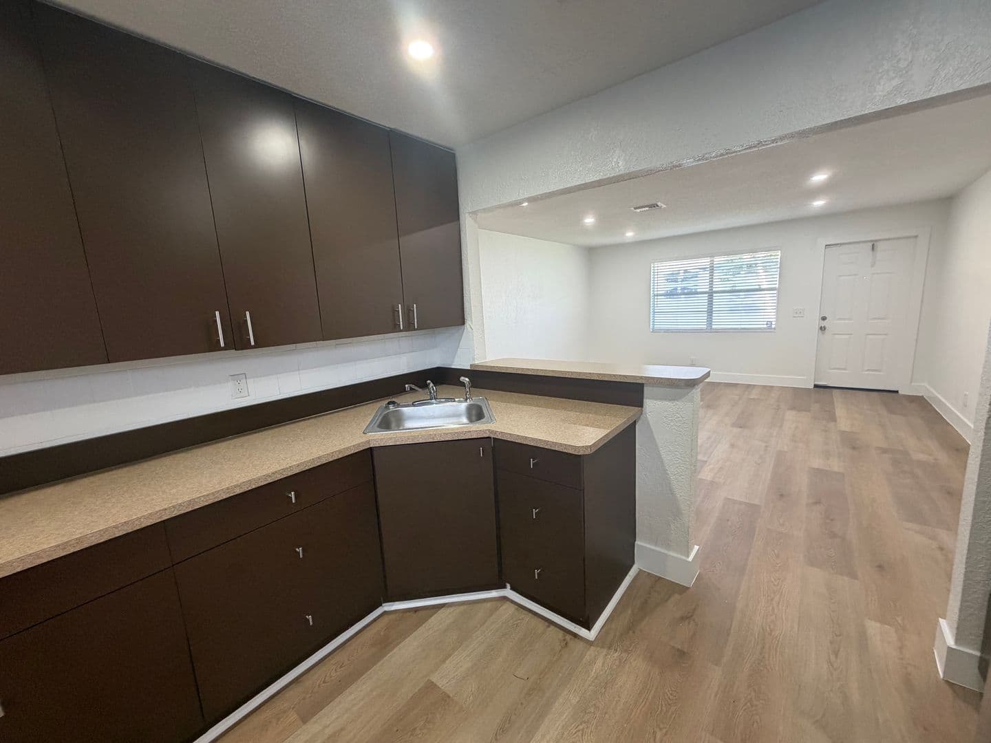 Hallandale Beach Apartment: 102-108 NW 1st Street (108 Premiere) | 112-128 NW 2nd Ave (128 Premiere)