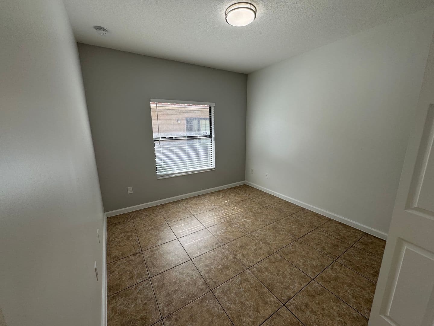 Fort Lauderdale Apartment: 1035 NE 10th Ave