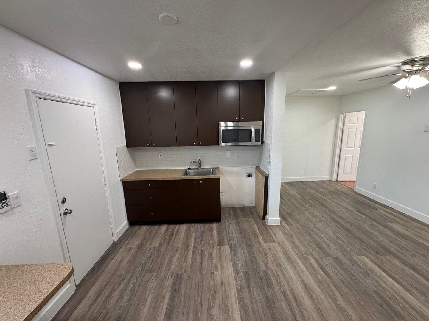Hallandale Beach Apartment: 102-108 NW 1st Street (108 Premiere) | 112-128 NW 2nd Ave (128 Premiere)