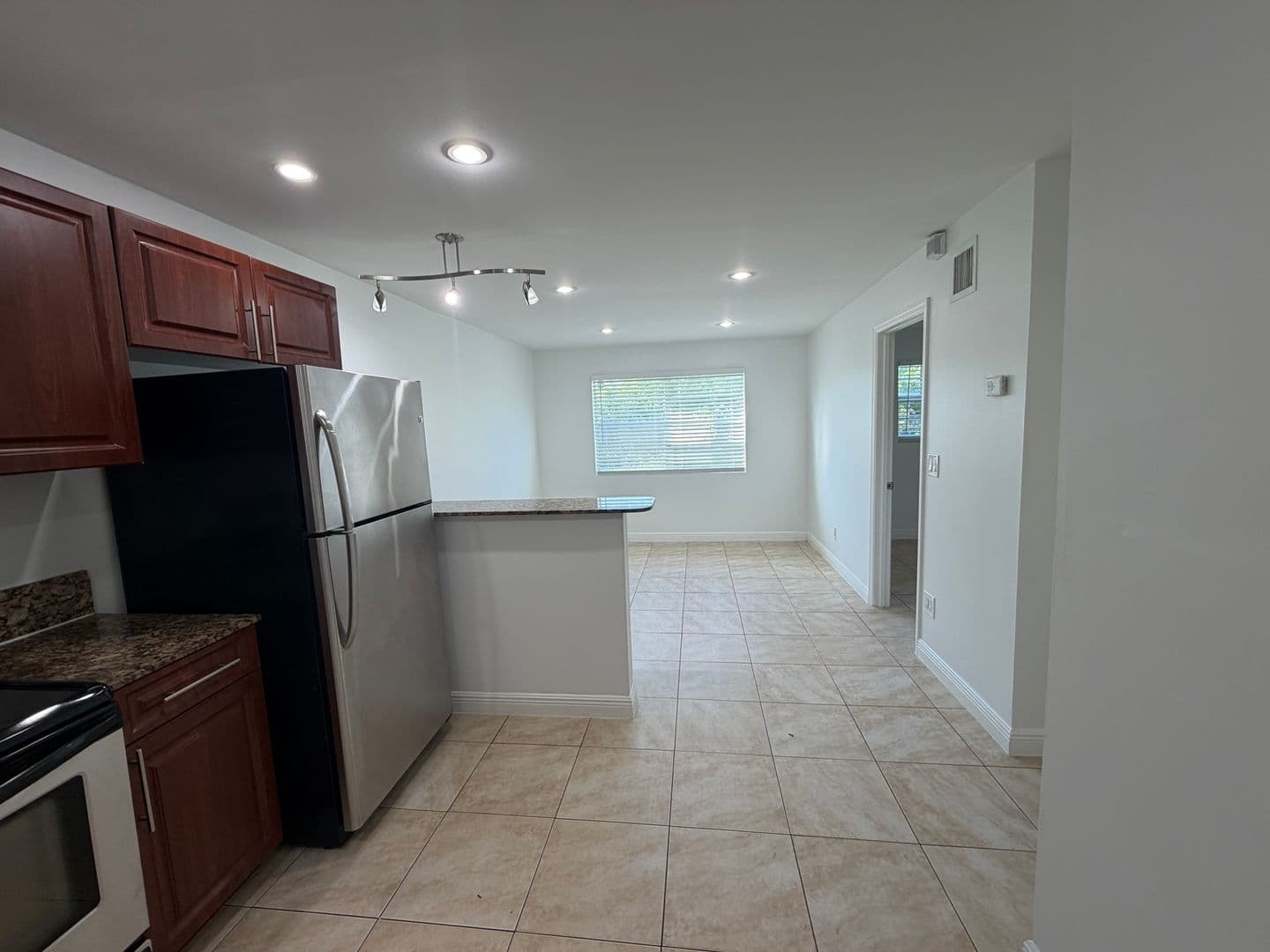 Davie Apartment: 5621, 5661 & 5841 SW 36th Court