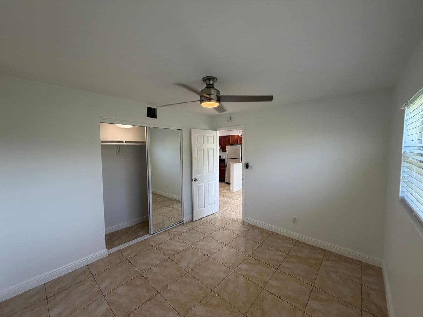 Davie Apartment: 5621, 5661 & 5841 SW 36th Court
