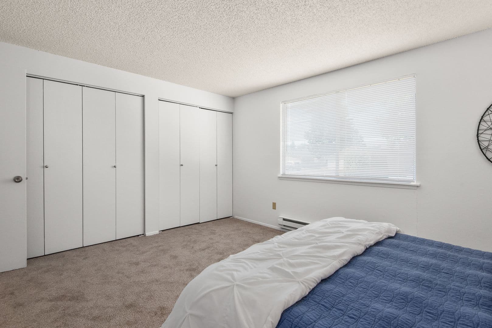 Auburn Multiplex: 2556 M Pl Unit D