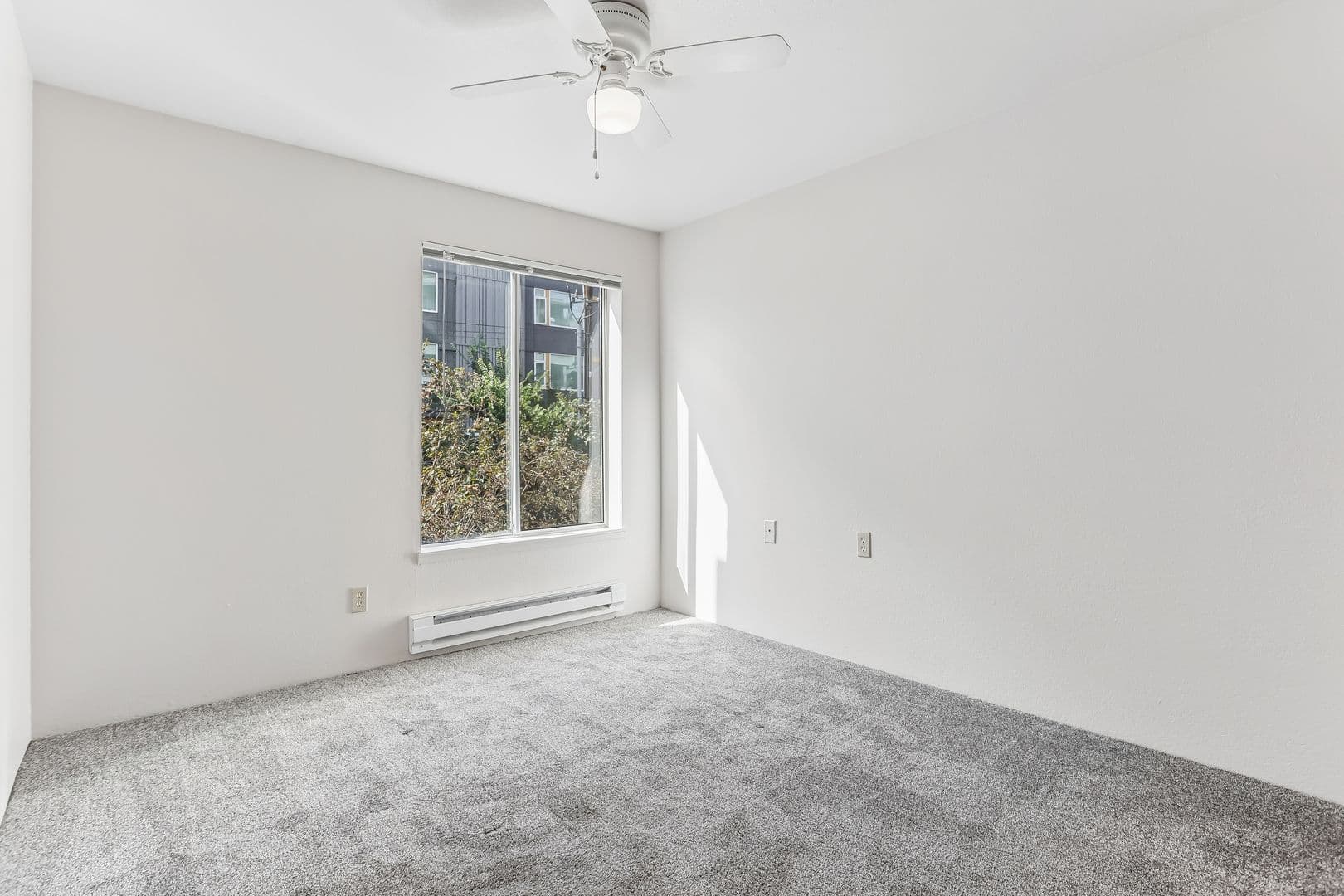 Seattle Apartment: 6700 Roosevelt Way NE