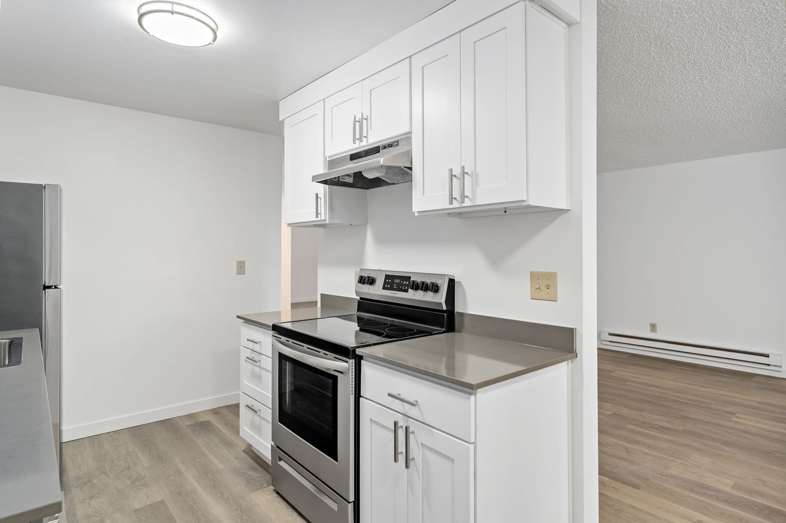 Everett Apartment: 1031 75th St SE