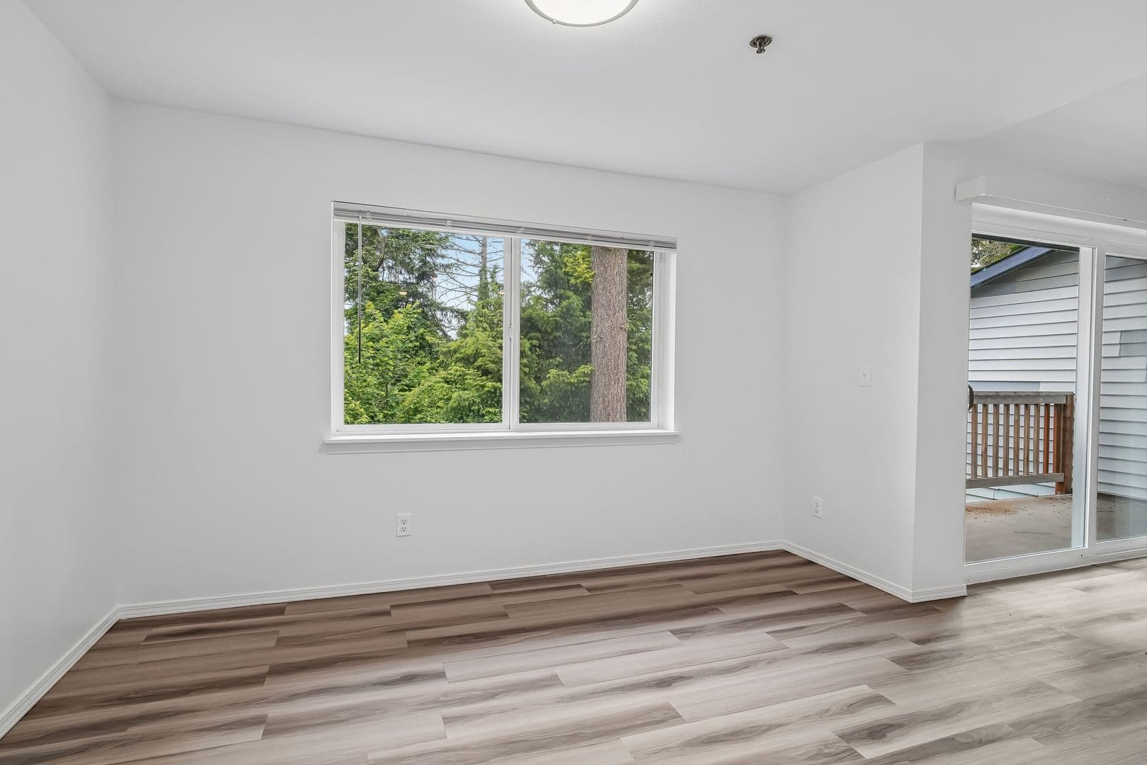 Renton Apartment: 1201 Anacortes Ave NE