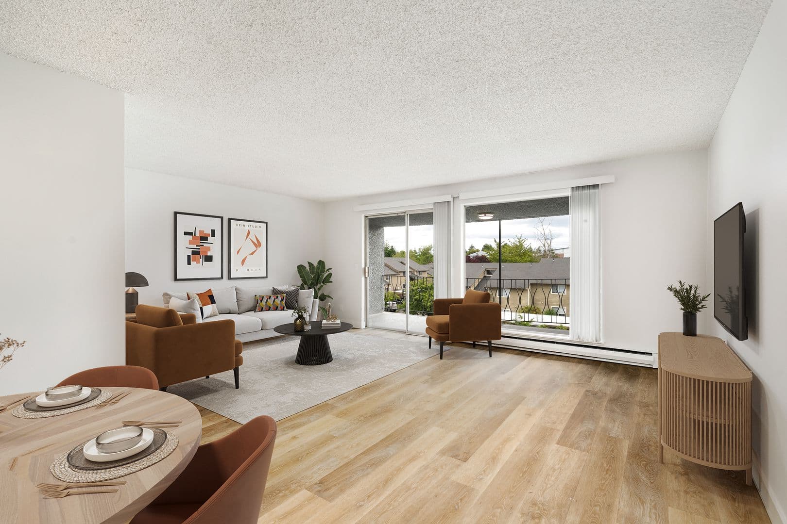 Seattle Apartment: 10746 16th Ave SW