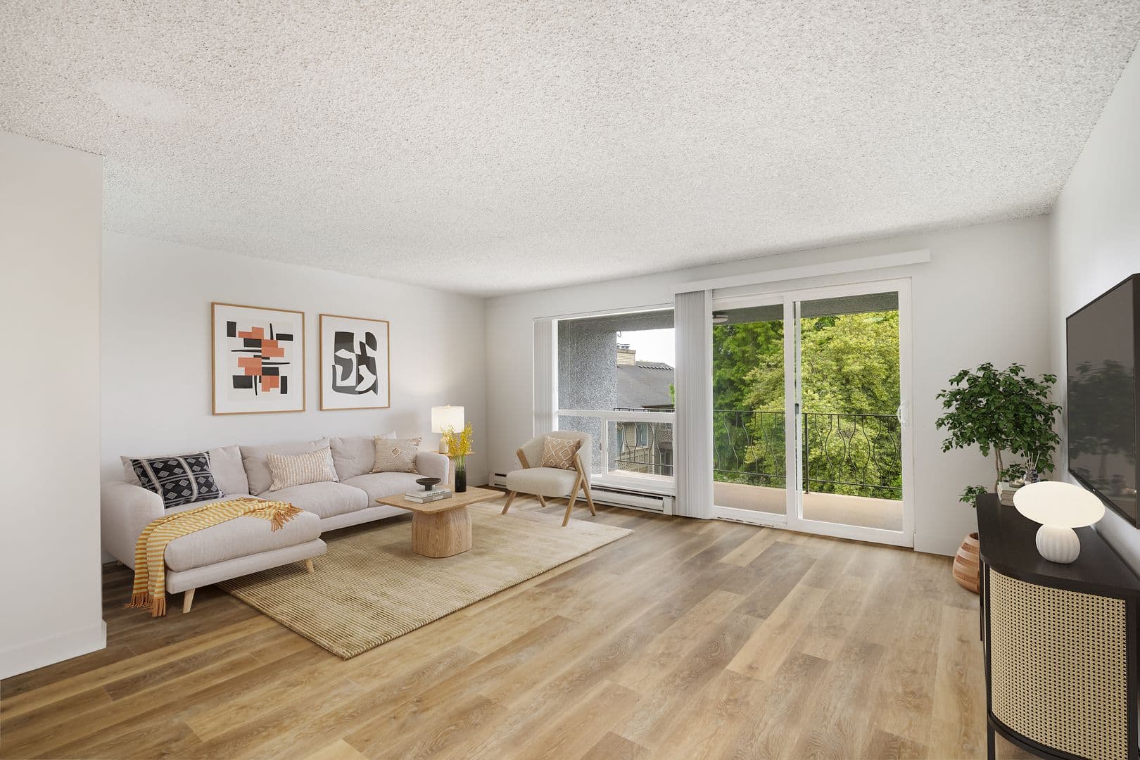 Seattle Apartment: 10746 16th Ave SW