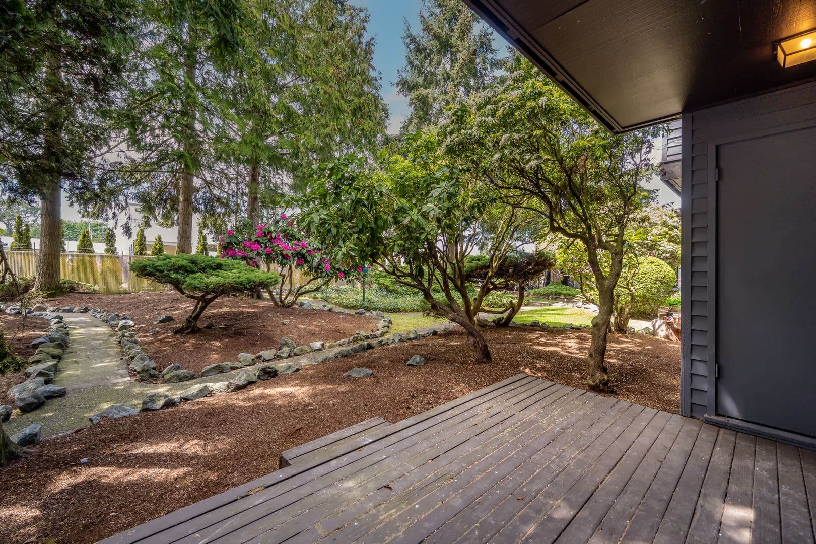 Everett Apartment: 1031 75th St SE
