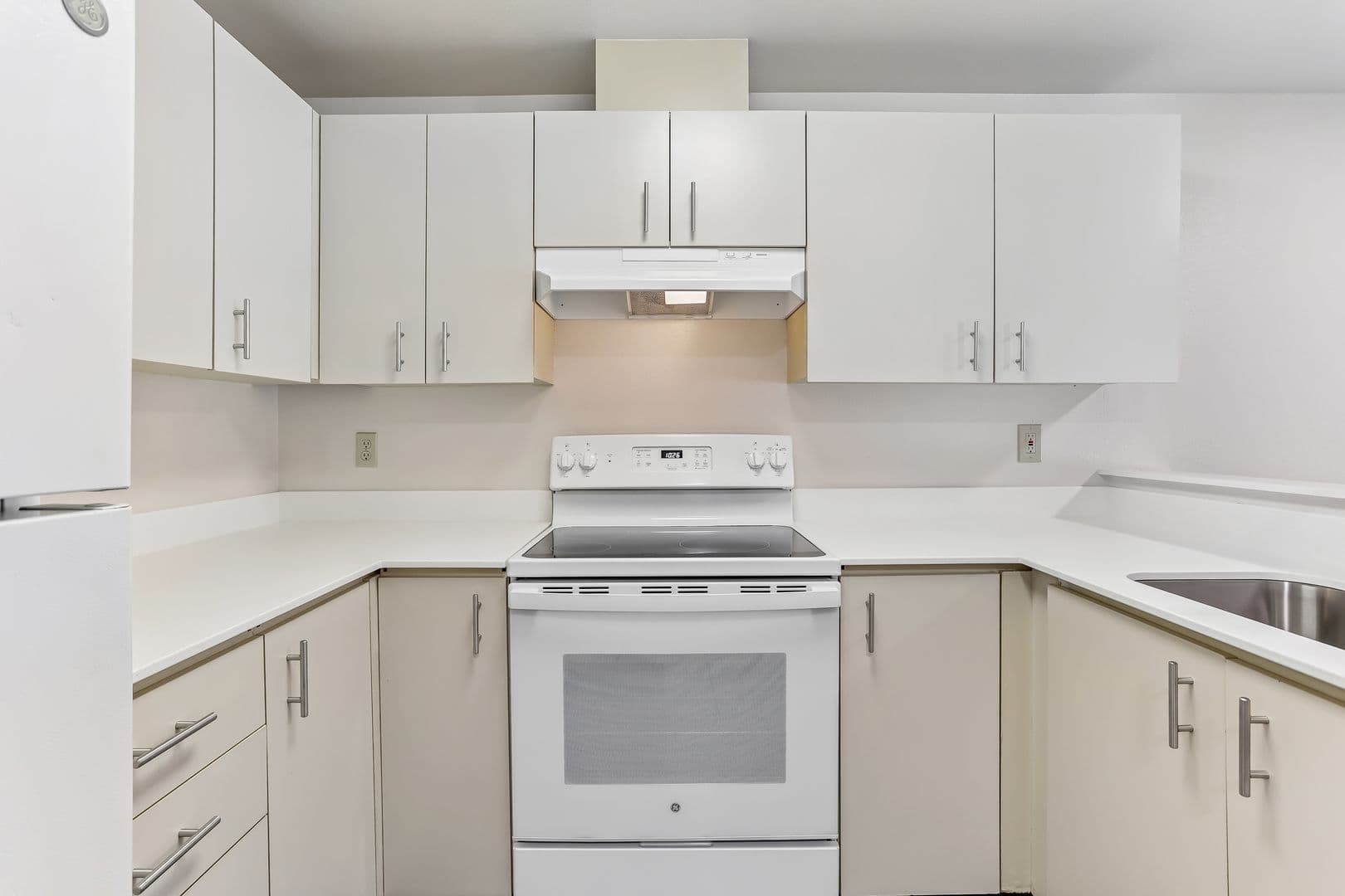Seattle Apartment: 6700 Roosevelt Way NE