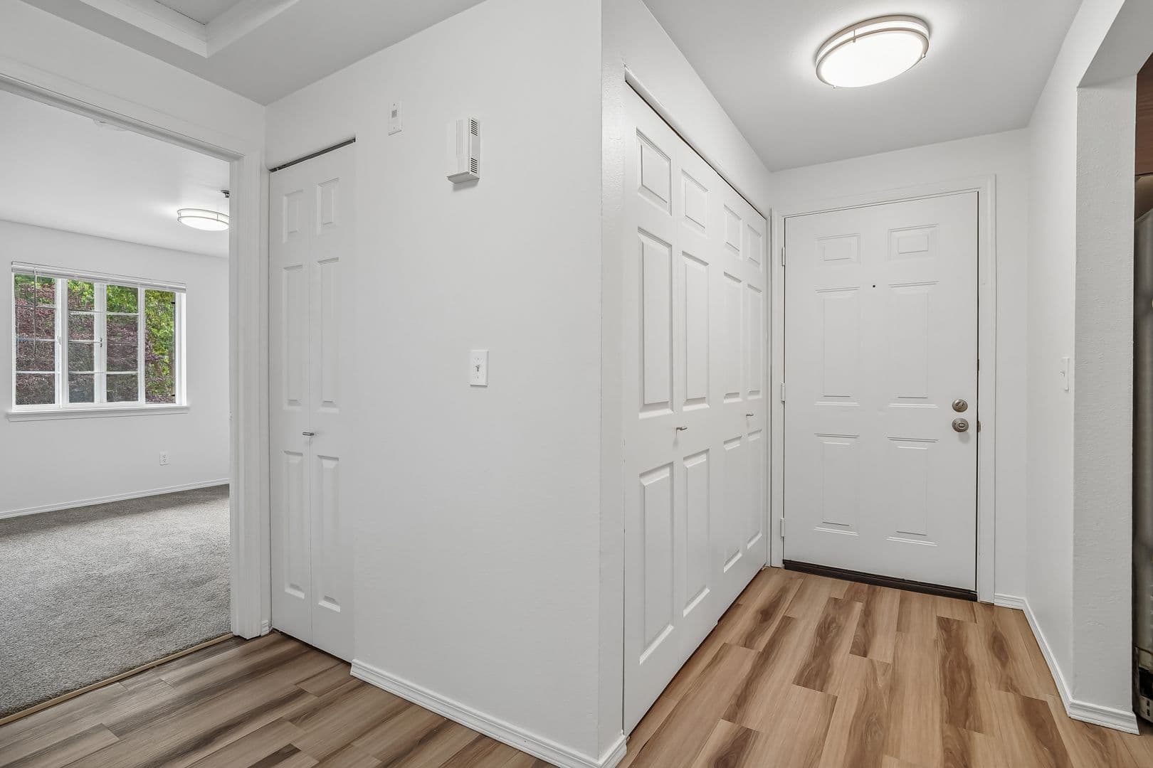 Renton Apartment: 1201 Anacortes Ave NE