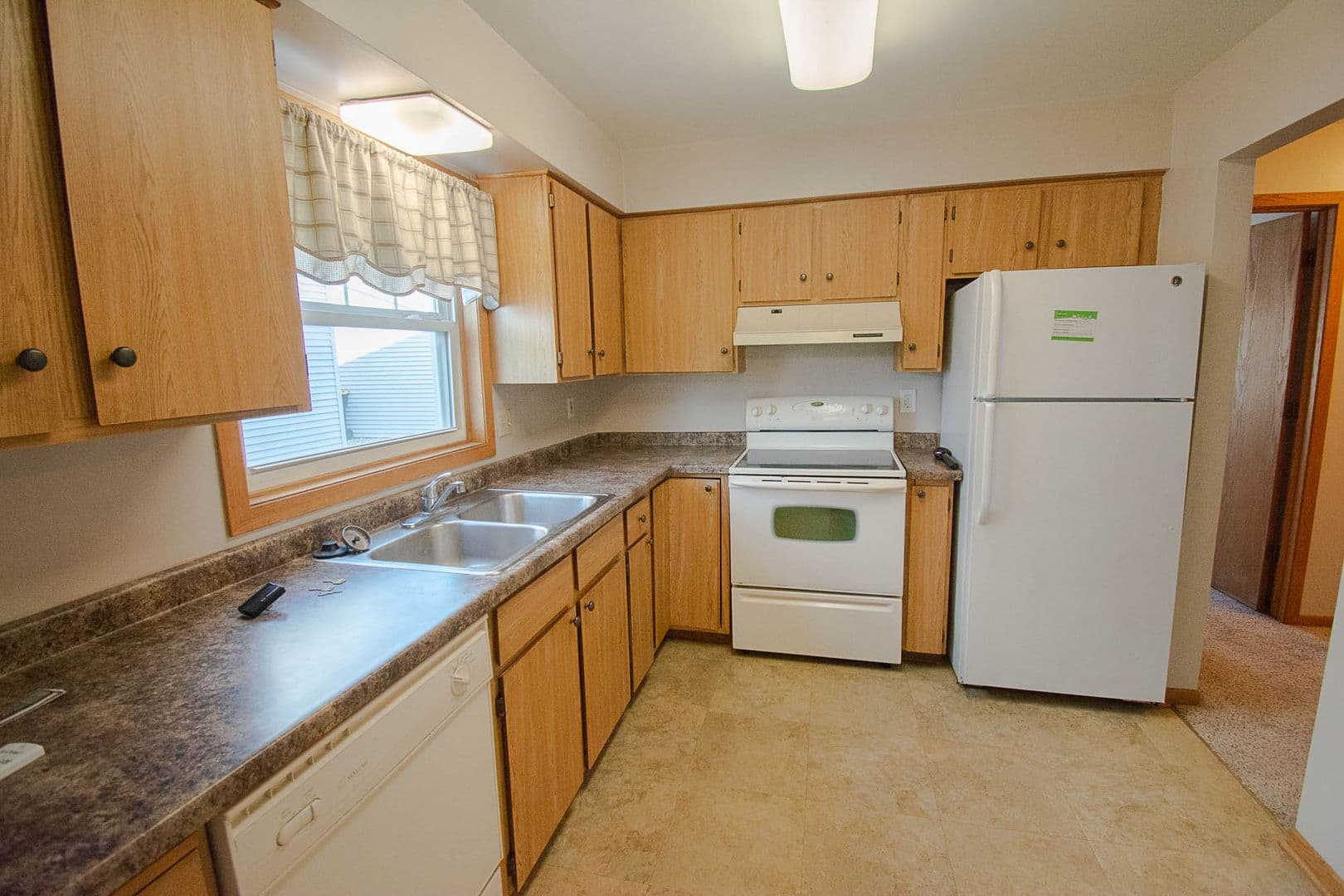 Rochester Apartment: 2315 30th Ave NW - Hamilton