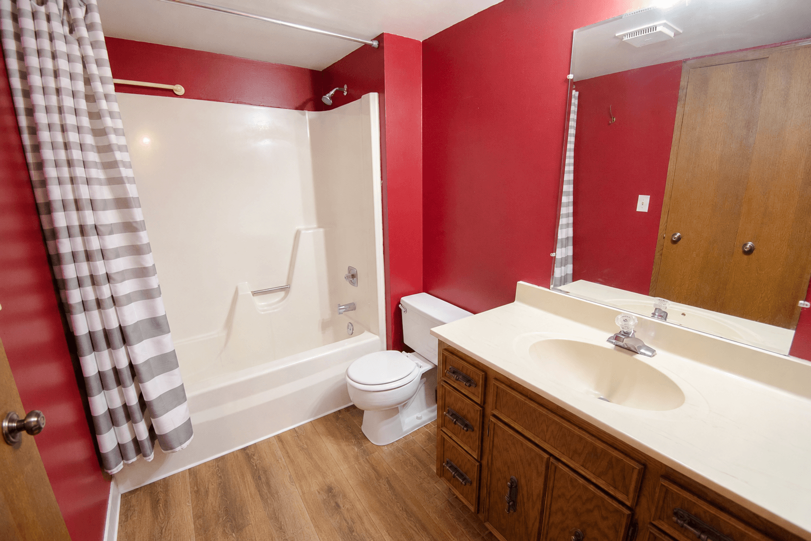 Rochester House: 764 Neville Ct SE