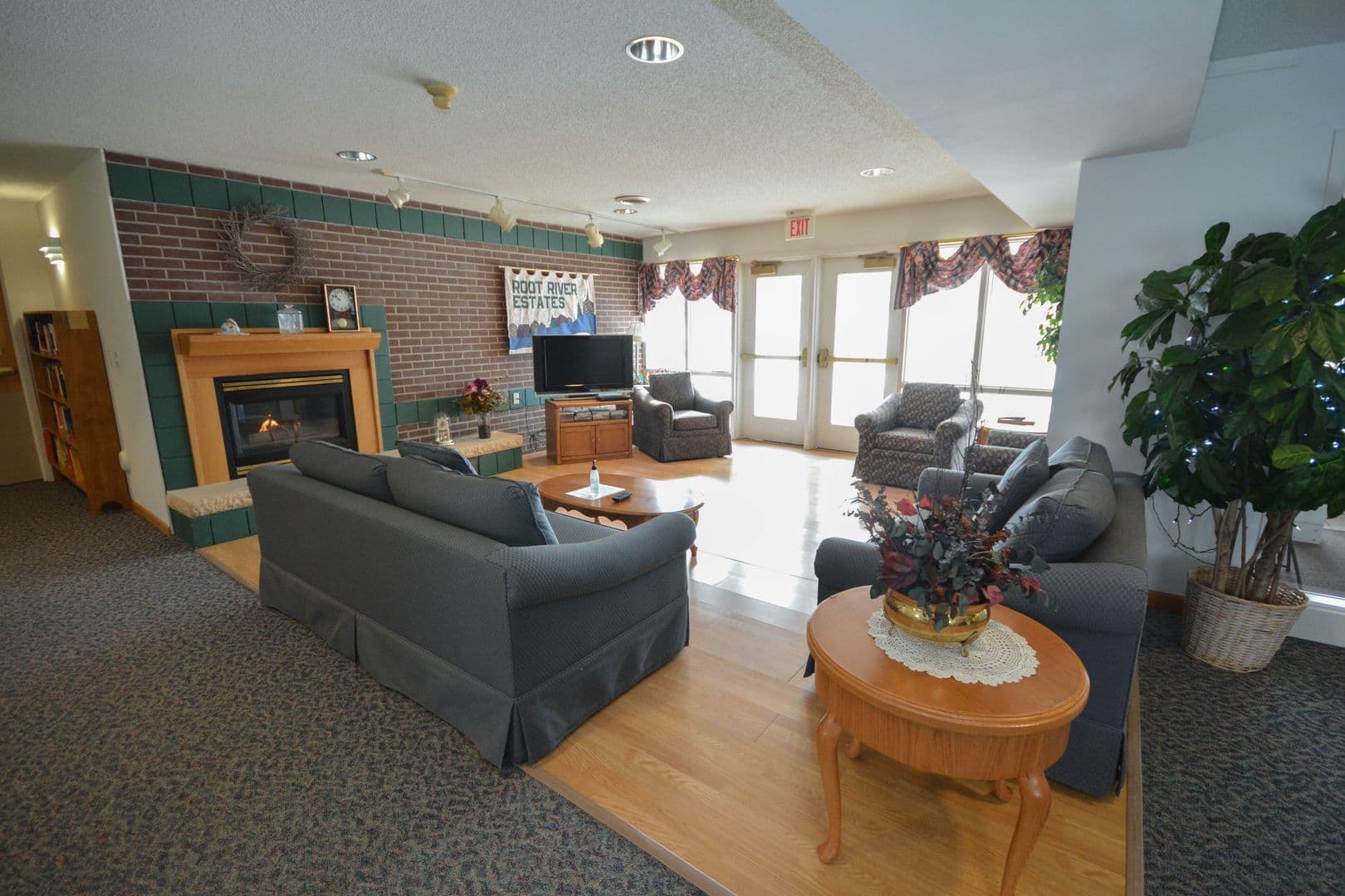 Stewartville Apartment: 110 4th St NE