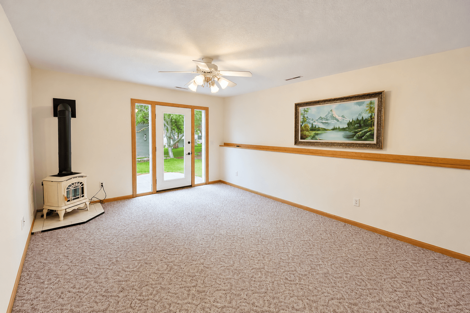 Rochester House: 919 Baird Ln NE