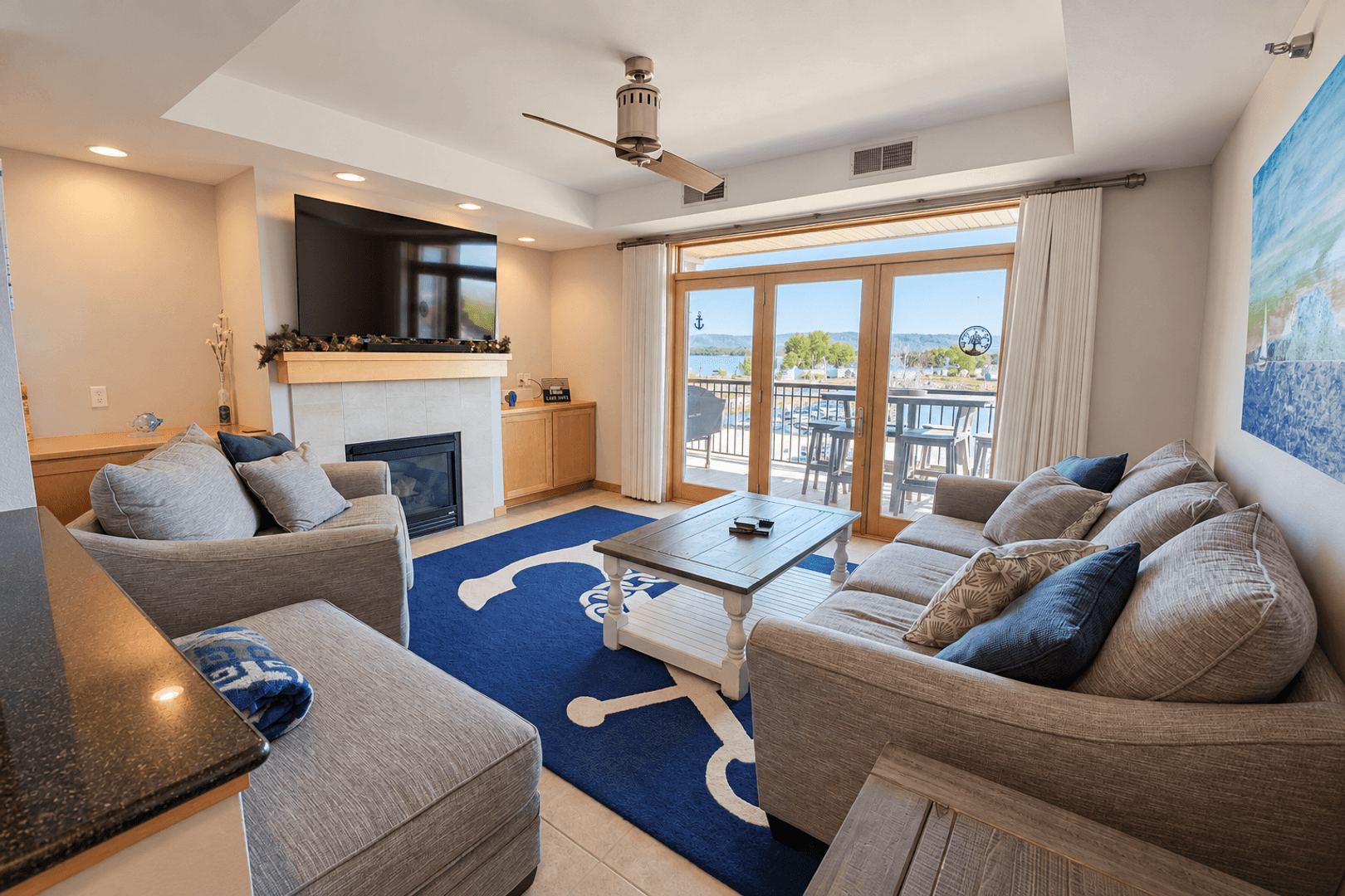 Lake City Condo: 101 S Washington St # 308