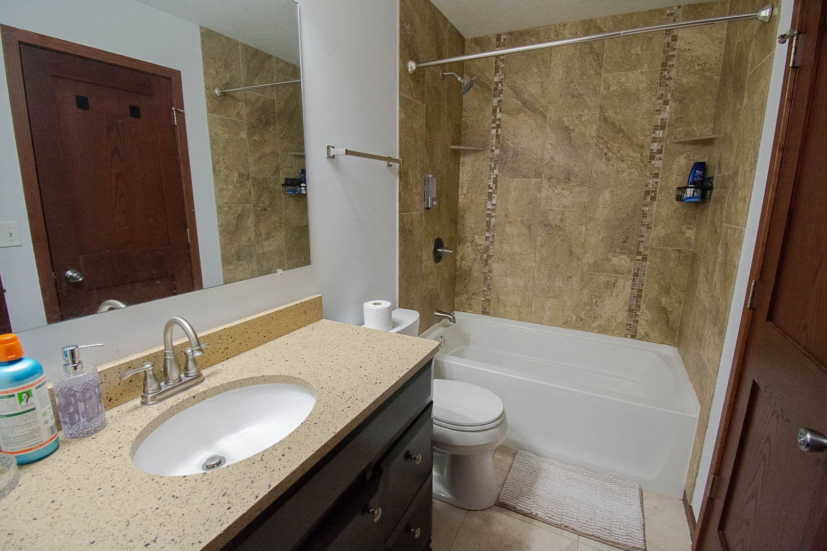 Rochester House: 6143 39th Ave NW
