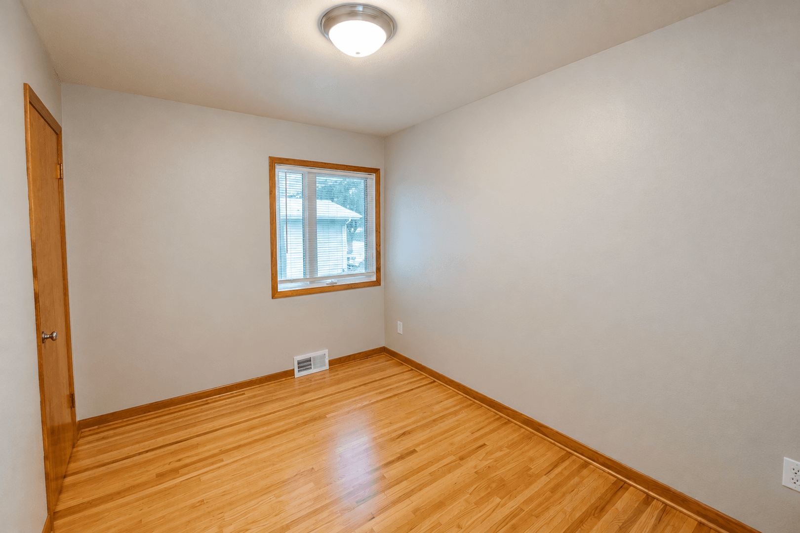Rochester House: 1332 Elton Hills Dr NW