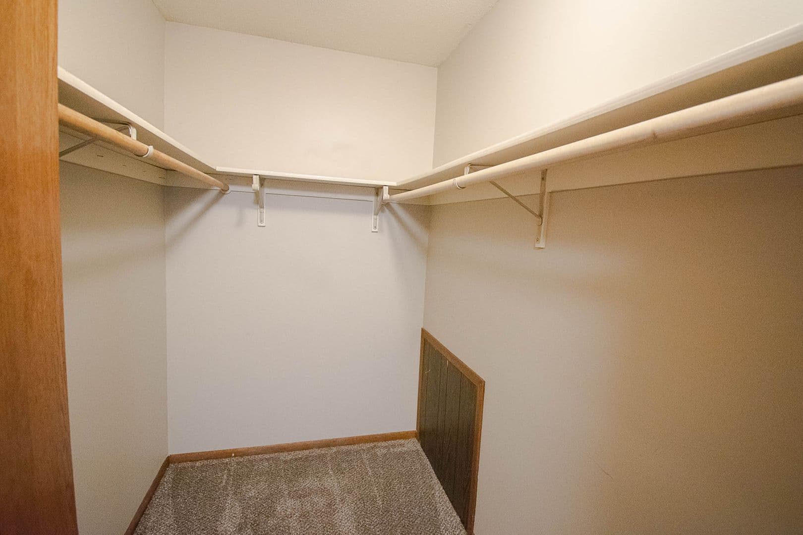Rochester Apartment: 1720-1722 41st St NW