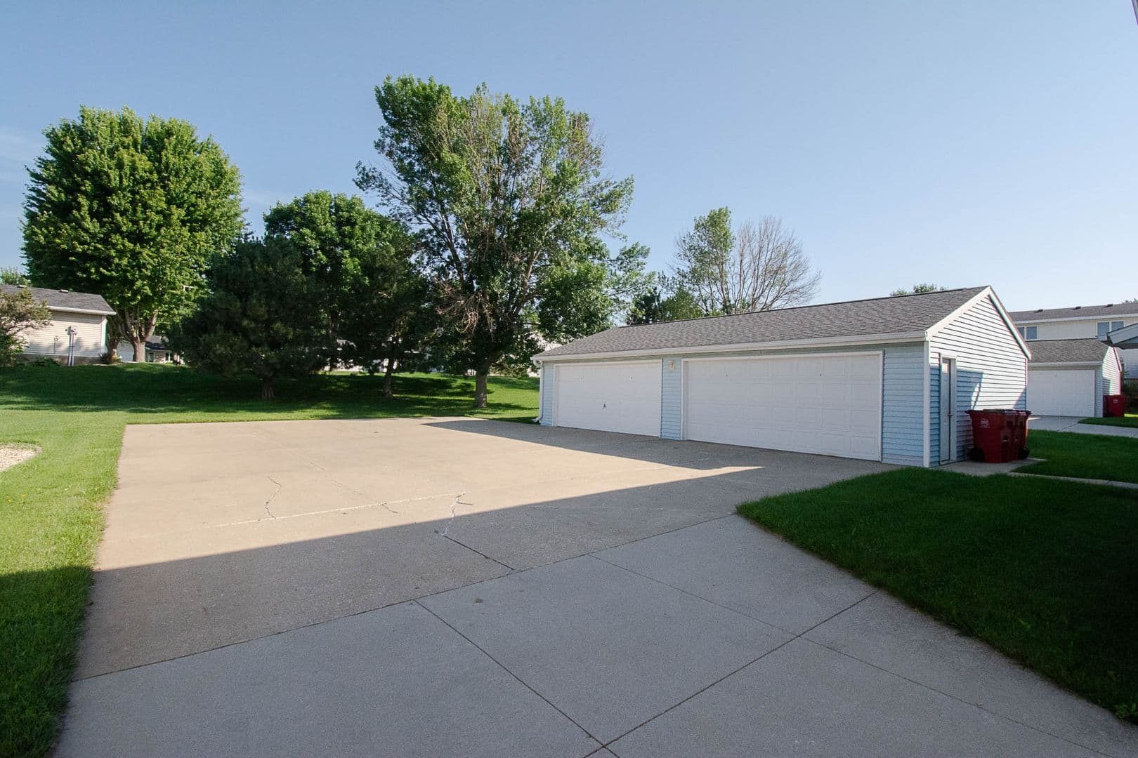 Rochester Apartment: 2315 30th Ave NW - Hamilton