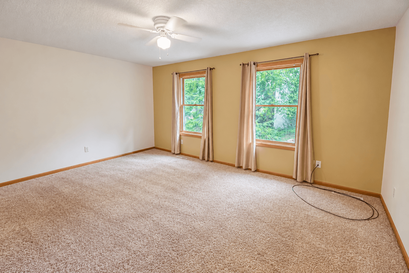 Rochester House: 919 Baird Ln NE