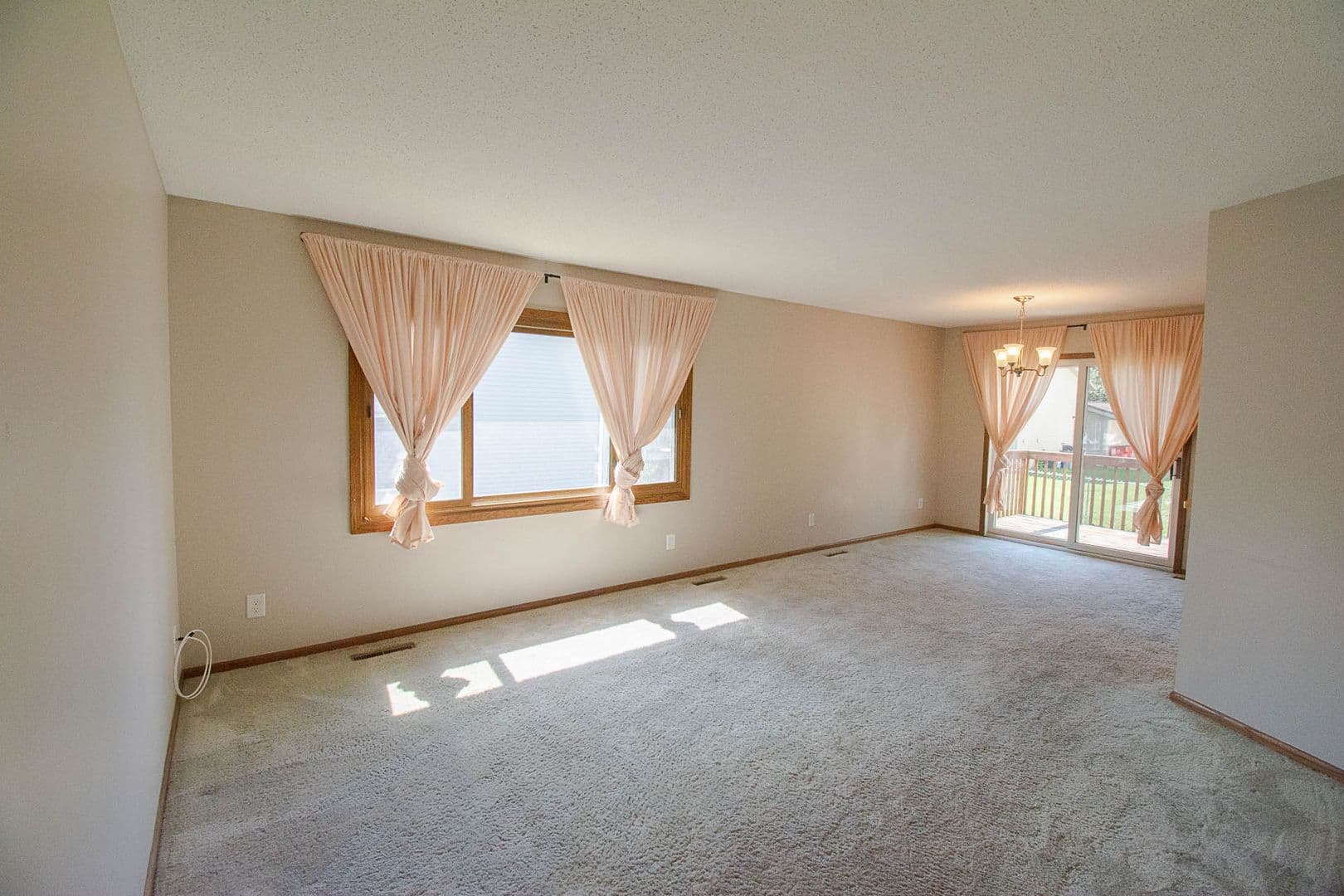 Rochester Apartment: 4433/4435 13th Ave NW