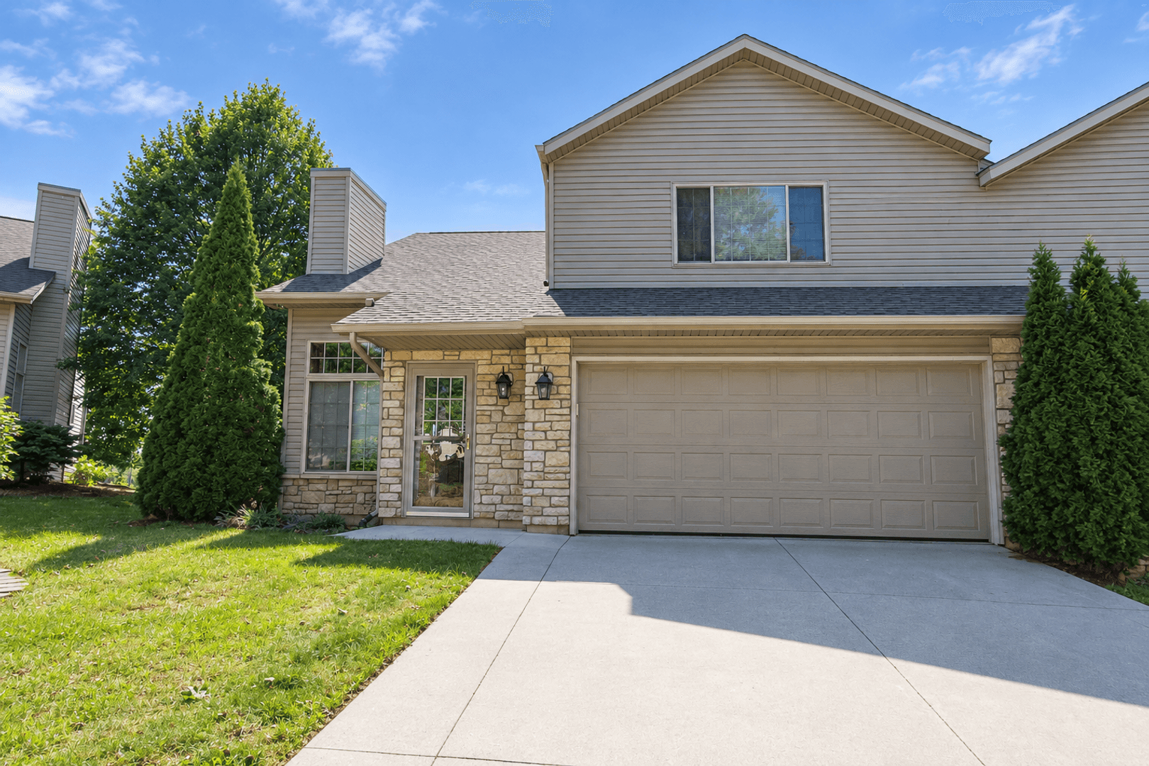 Rochester House: 1354 Arthur Ln NW