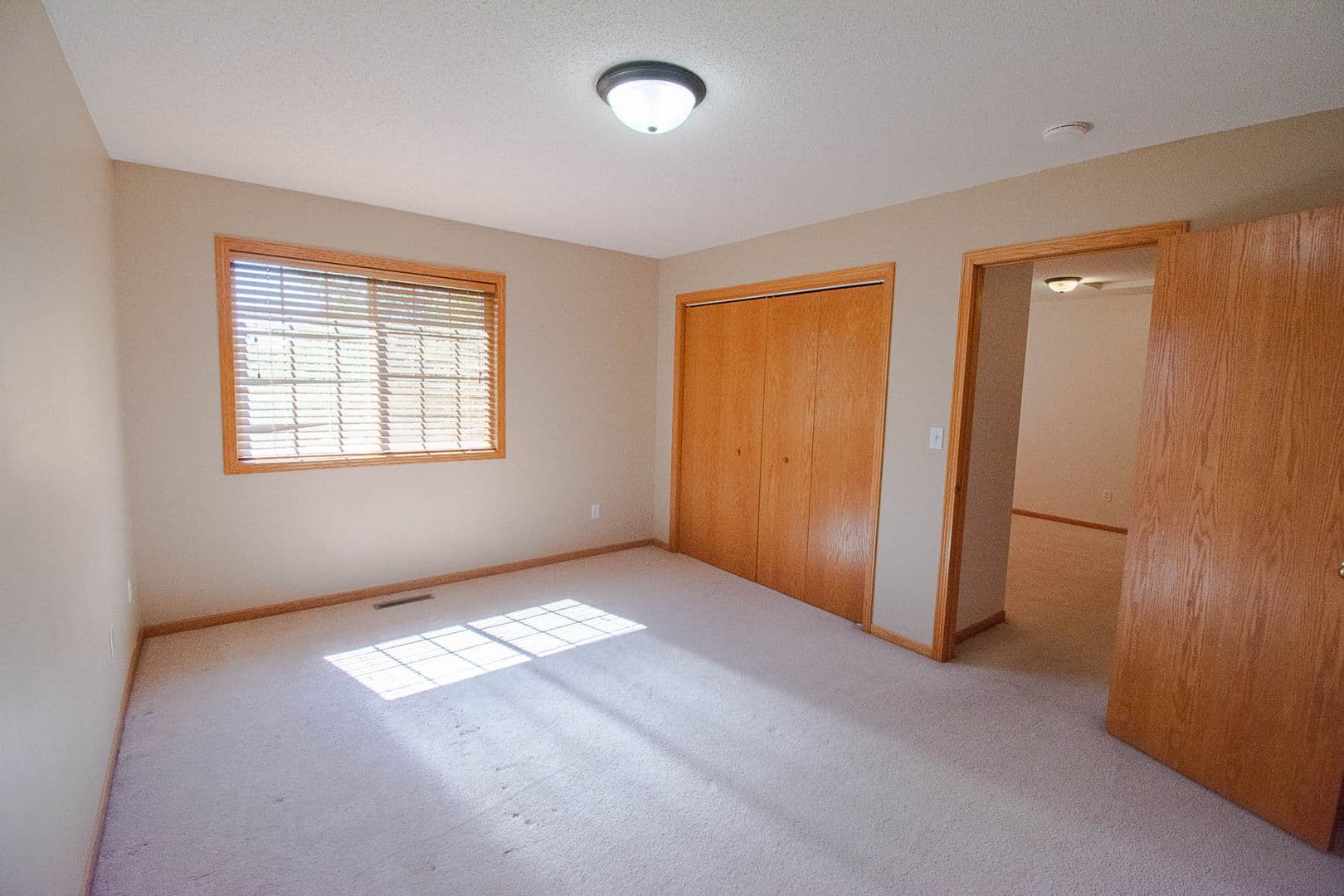 Rochester House: 1354 Arthur Ln NW
