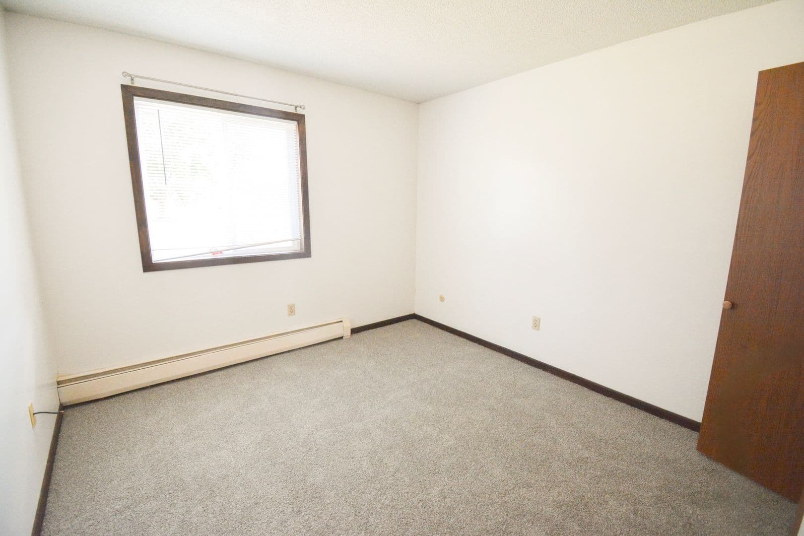 Rochester Condo: 2312 Valleyhigh Dr NW # F105