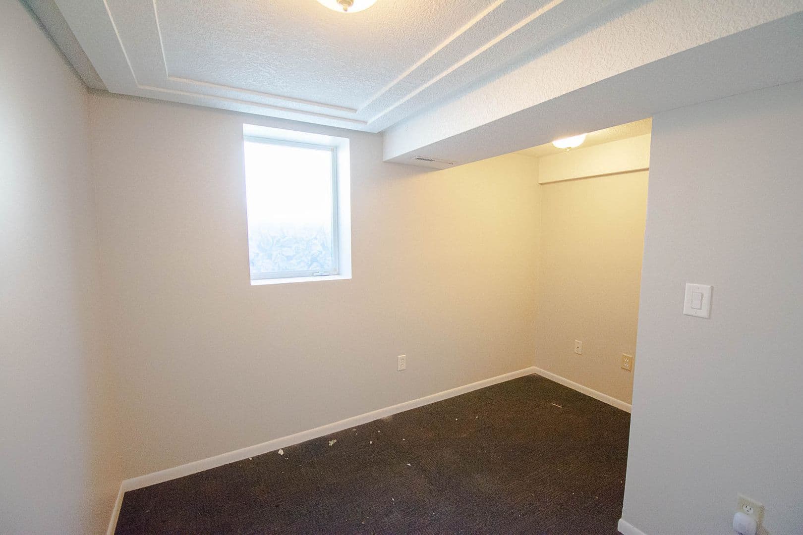 Rochester House: 2114 24th St NW