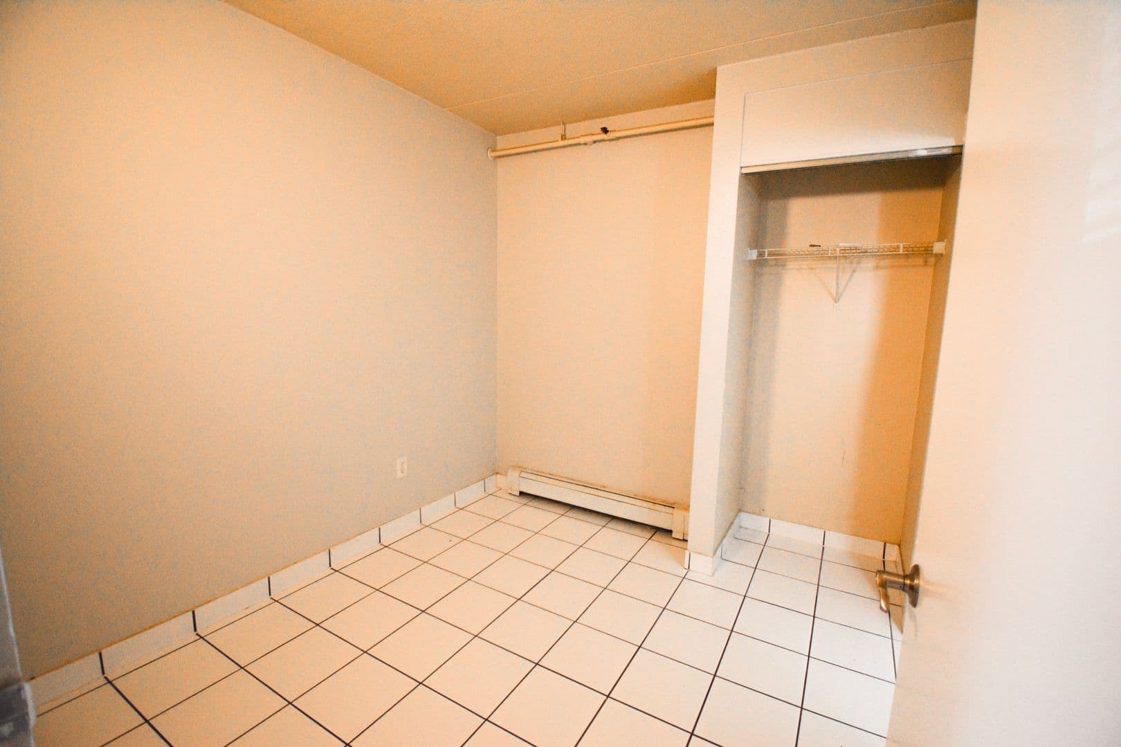 Rochester Apartment: 512 3rd Ave SW