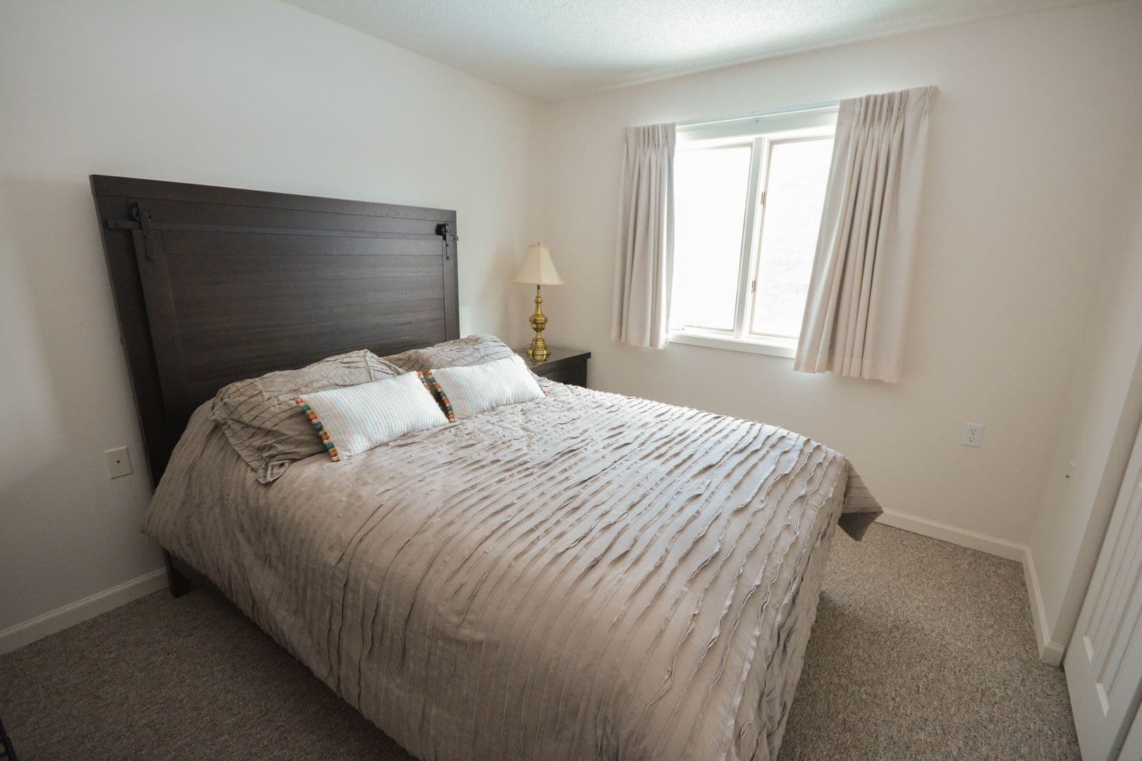 Stewartville Apartment: 110 4th St NE
