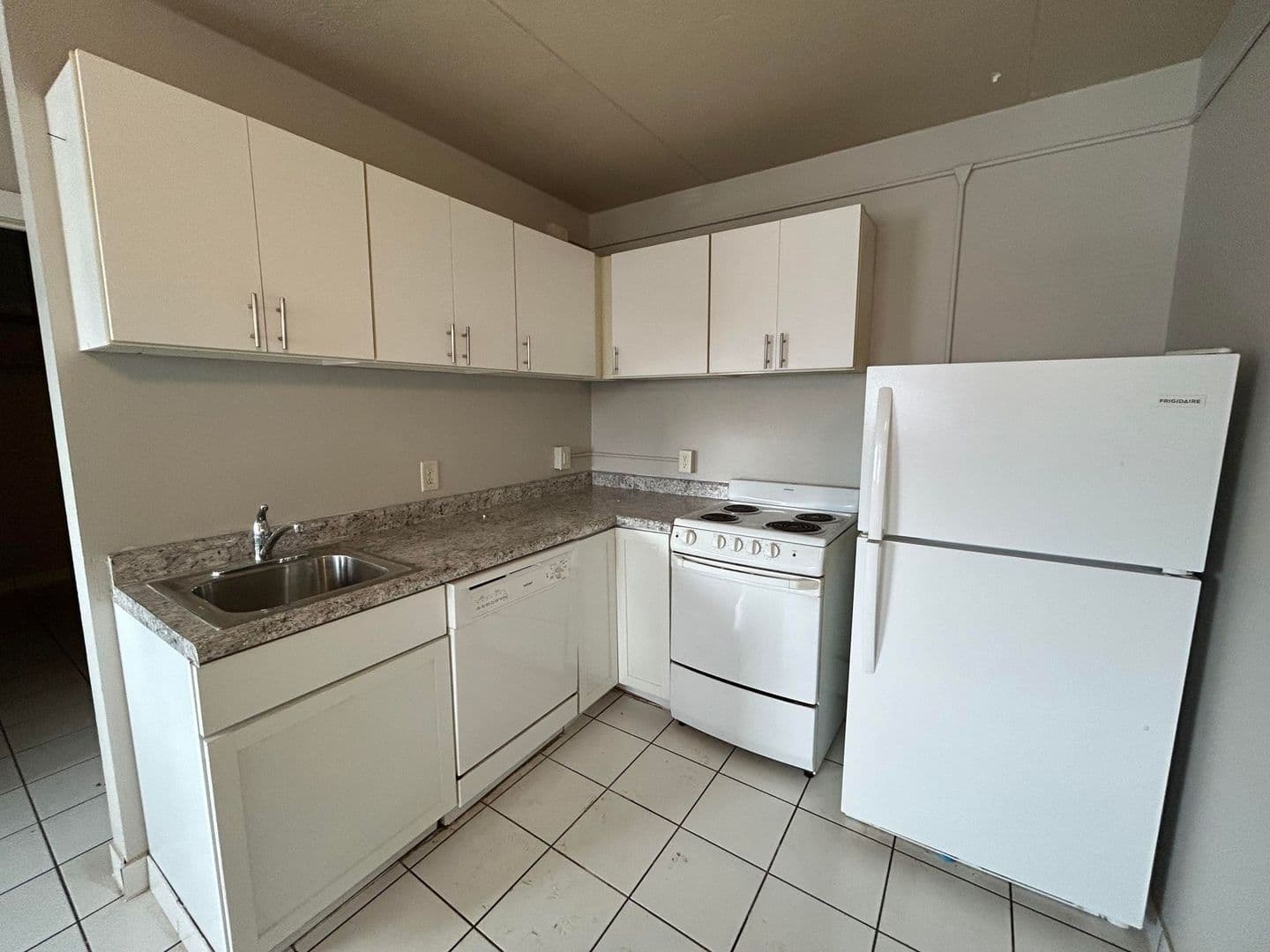 Rochester Apartment: 512 3rd Ave SW