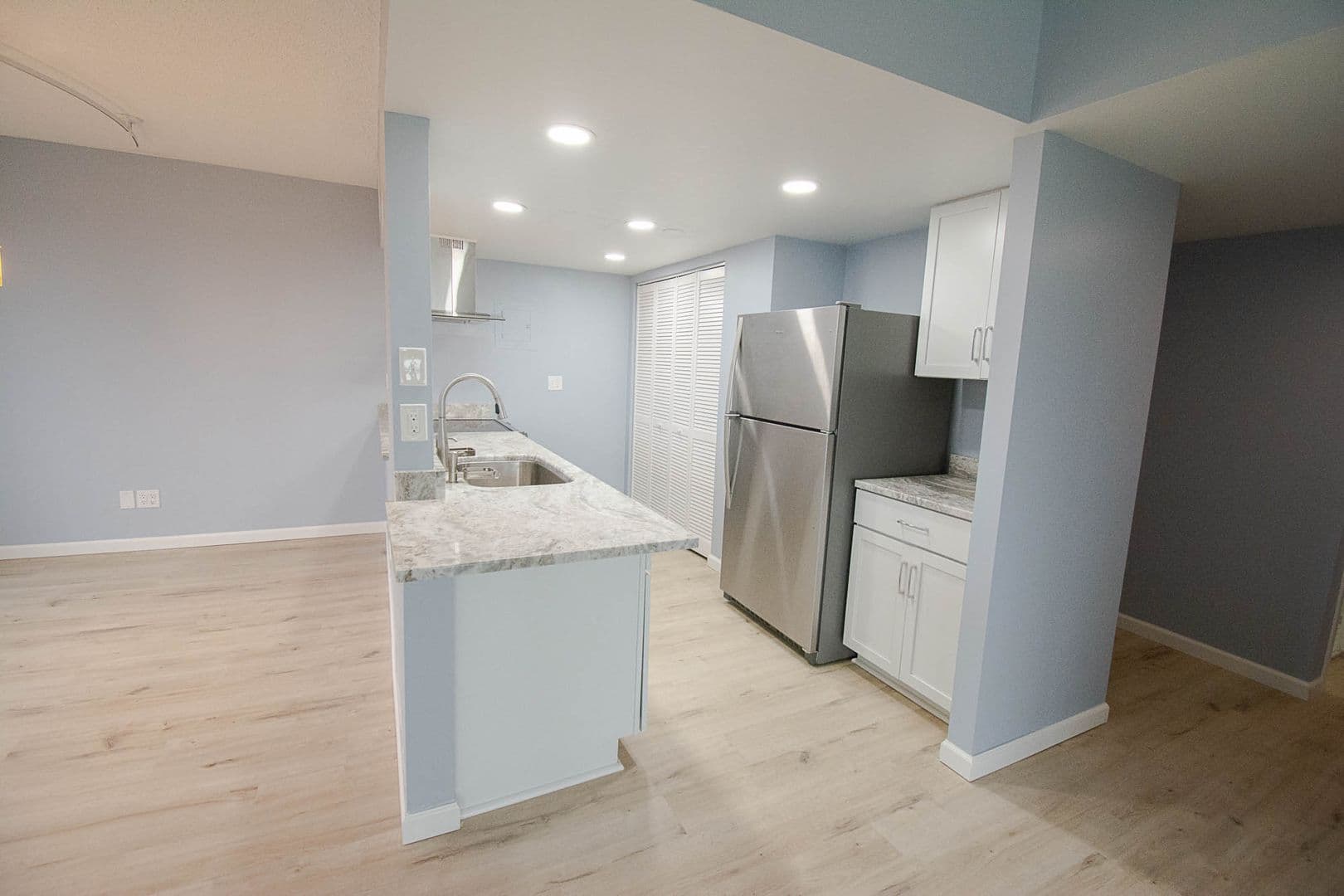 Rochester House: 207 5th Ave SW # 1001