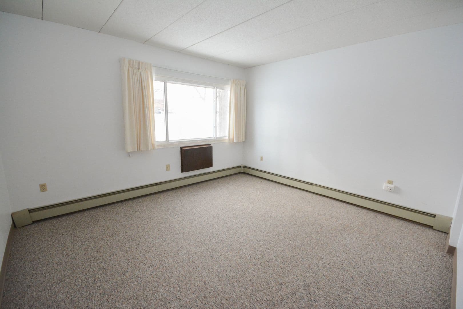 Stewartville Apartment: 125 2nd Ave NE