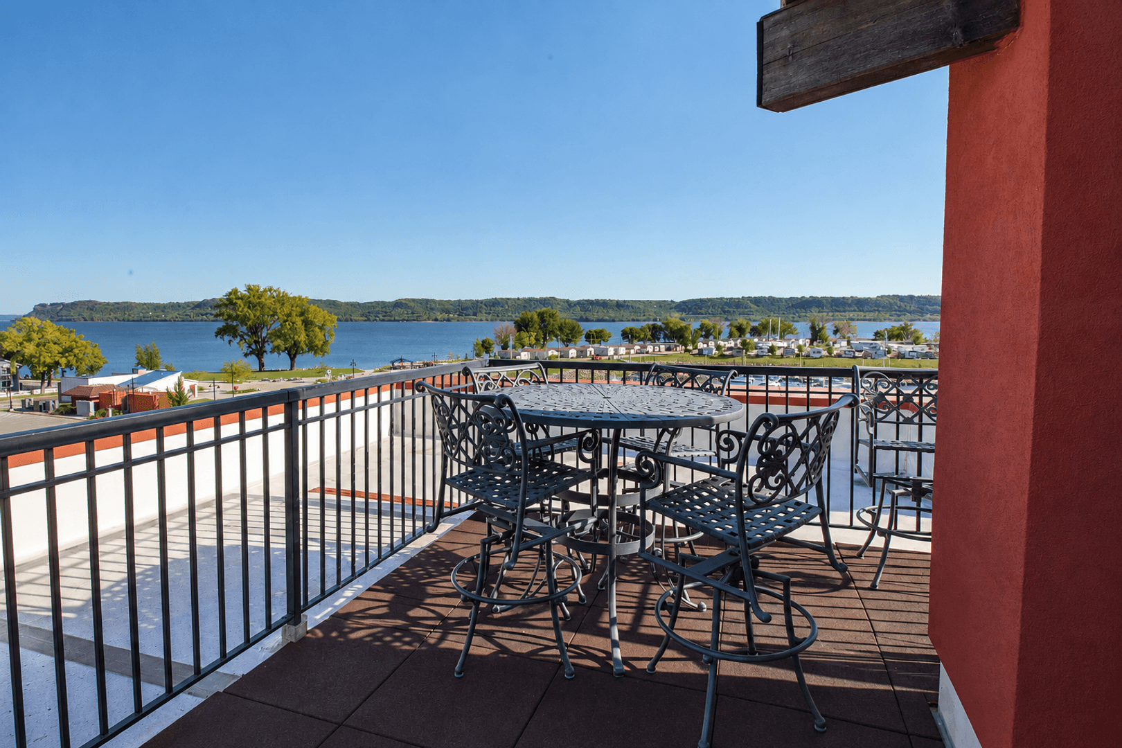 Lake City Condo: 101 S Washington St # 308