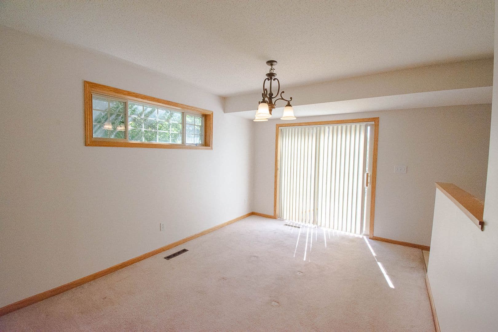 Rochester House: 1354 Arthur Ln NW