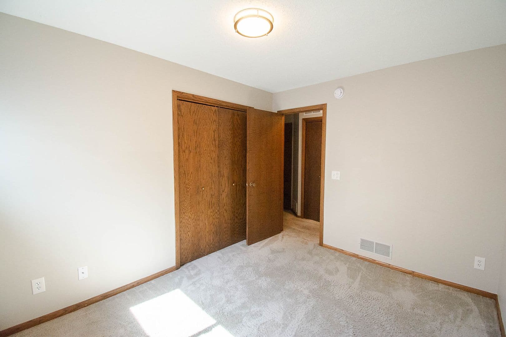 Rochester Apartment: 4433/4435 13th Ave NW