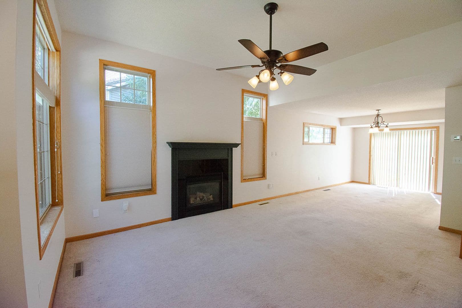 Rochester House: 1354 Arthur Ln NW