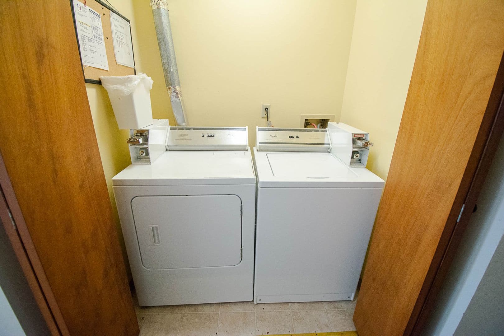 Rochester Apartment: 2315 30th Ave NW - Hamilton